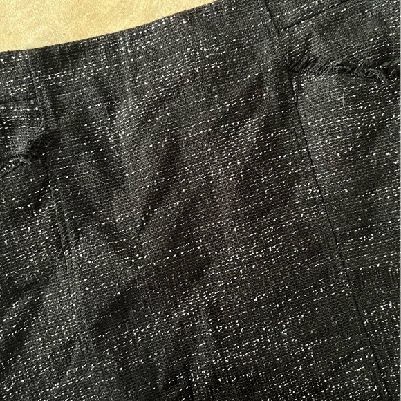 Loft Black Zip-Up Tweed Shift Skirt - Picture 4 of 9
